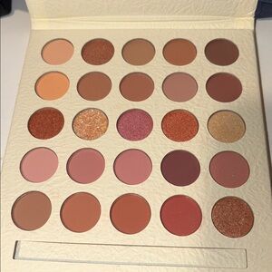 Matte and Shimmer Eyeshadow Palette
